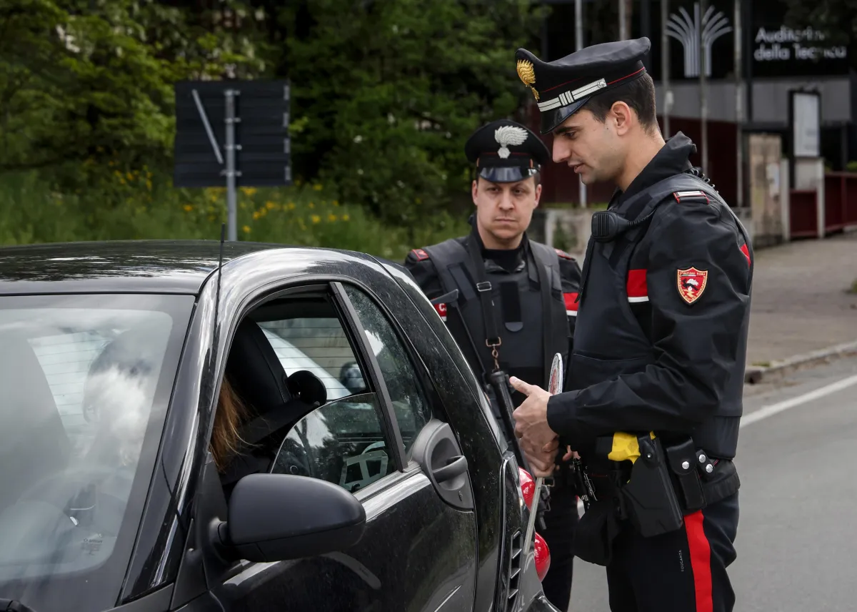 Gubbio, tentata truffa con la falsa “clonazione della targa”: due persone fermate a San Pietro