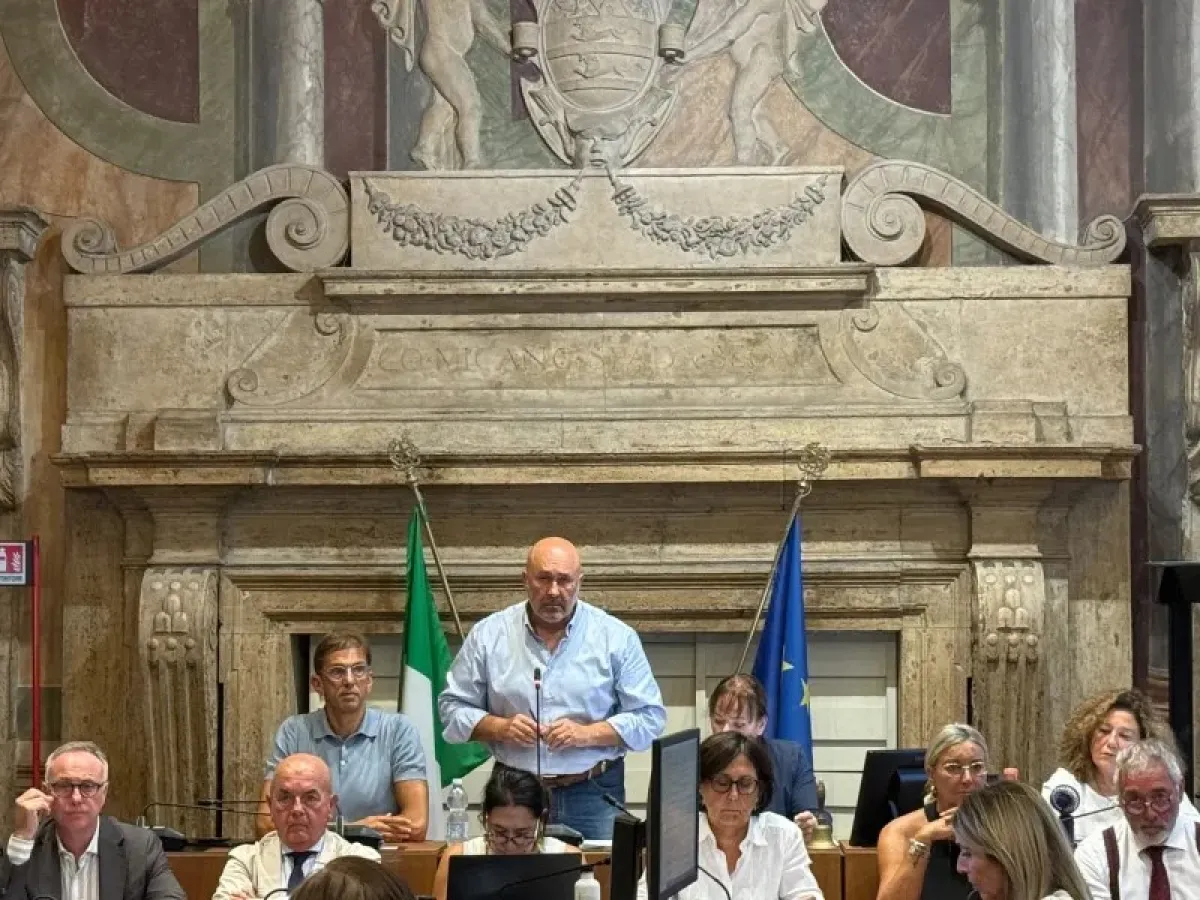 Terni, il sindaco Bandecchi: "Sui dipendenti comunali serve una riorganizzazione"