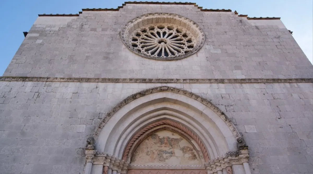 Norcia, affidato il recupero dell’ex convento e dell’ex chiesa di San Francesco: investimento da 7,4 milioni