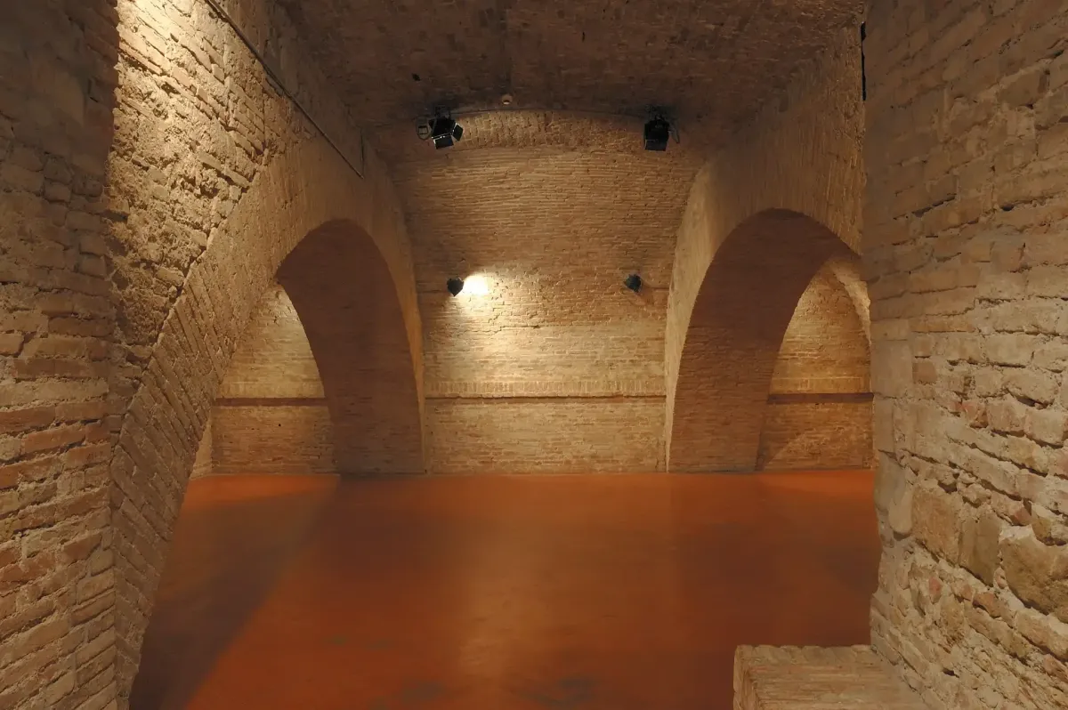 Perugia, centinaia di visitatori alla Rocca Paolina per la mostra di Spazio 121 dedicata all’arte contemporanea