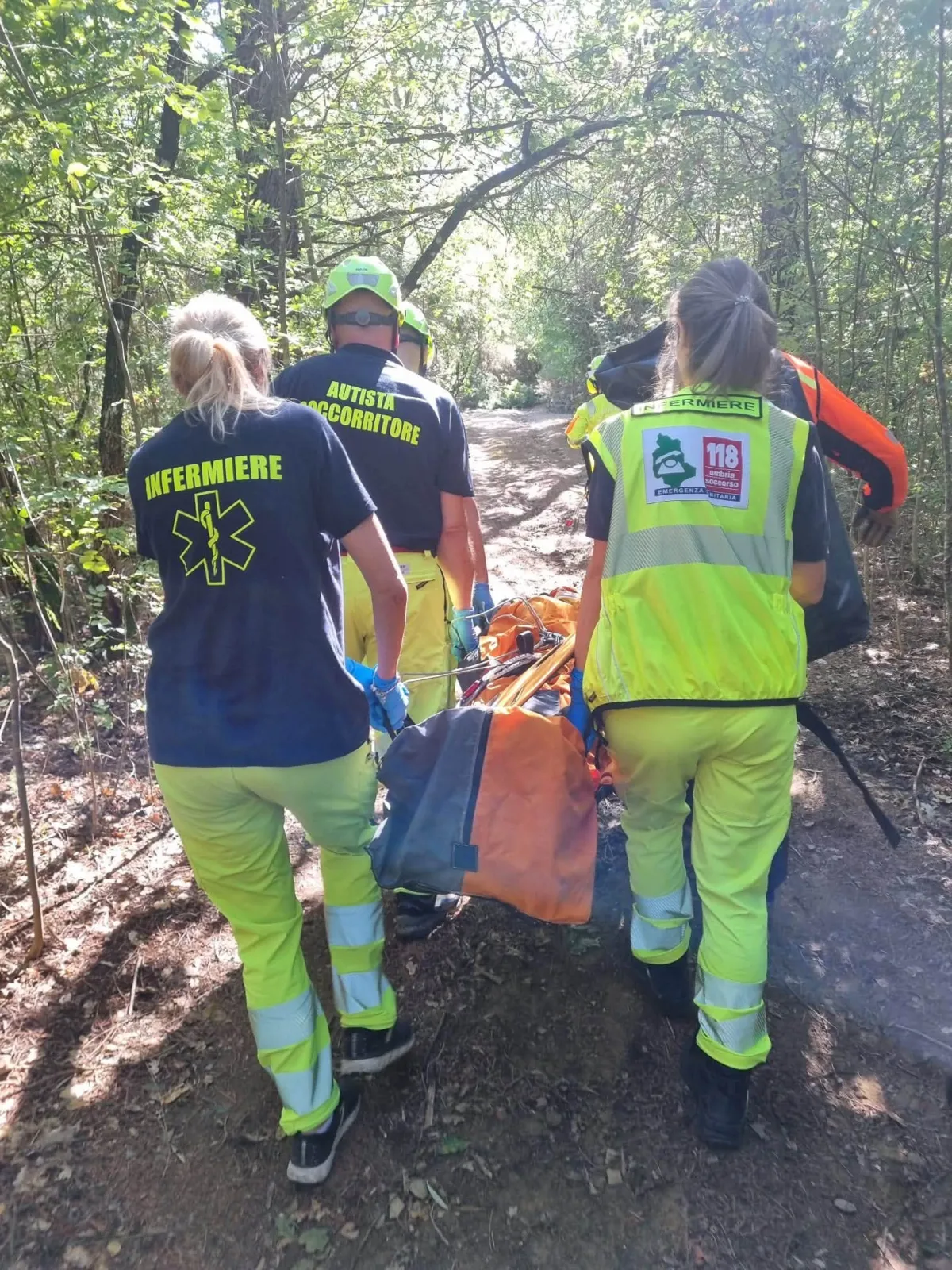 Uomo caduto da un albero ed escursionista infortunata. Fine settimana di interventi per il Sasu