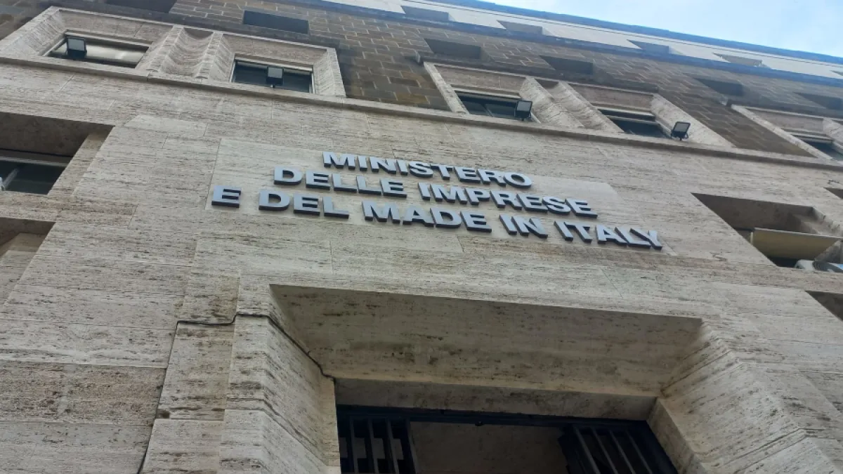 Ast, il ministro Urso convoca tavolo al Mimit per il 28 settembre 