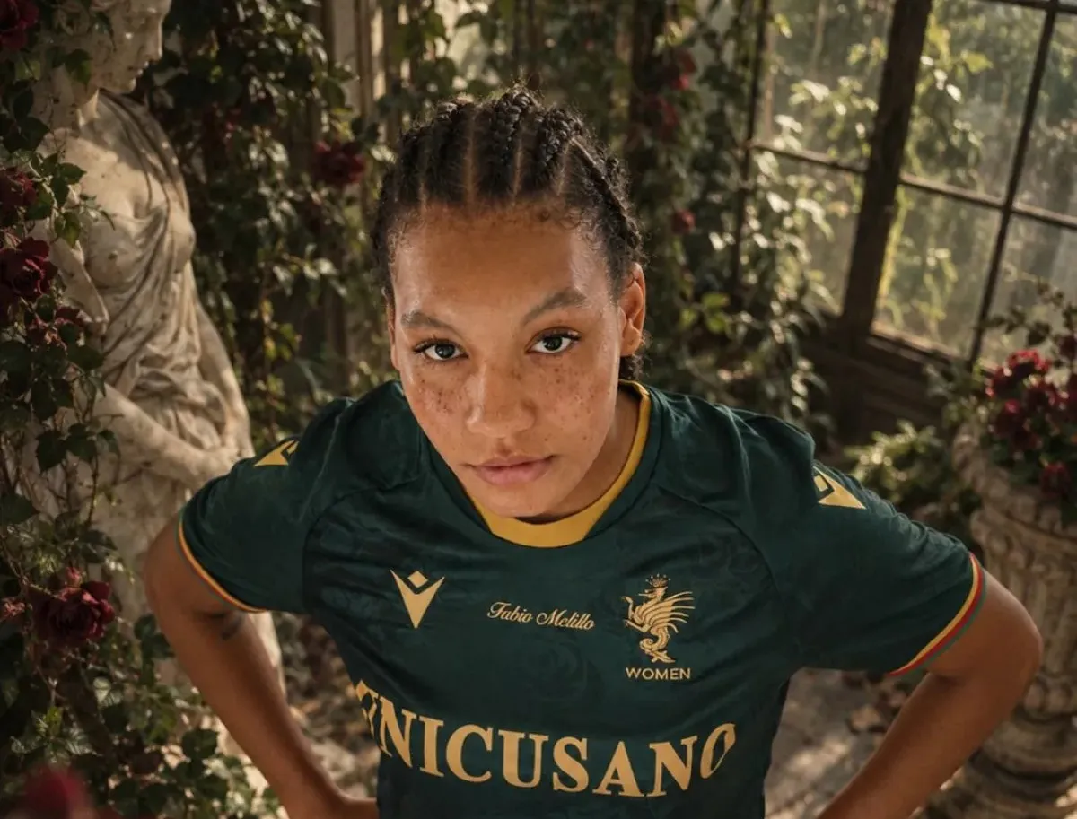 Ternana Women, presentata la nuova terza maglia: verde, oro e rose per raccontare l’identità rossoverde