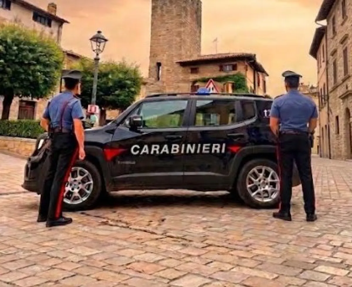 Valfabbrica, 36enne arrestato per spaccio: trovati cocaina, bilancino e 1.850 euro