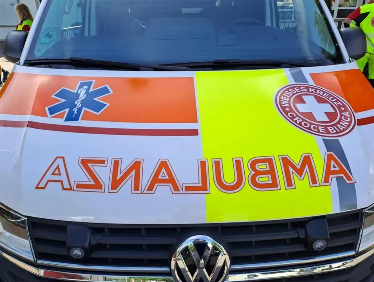Incidente in kitesurf sul Trasimeno: due turisti salvati da un volontario