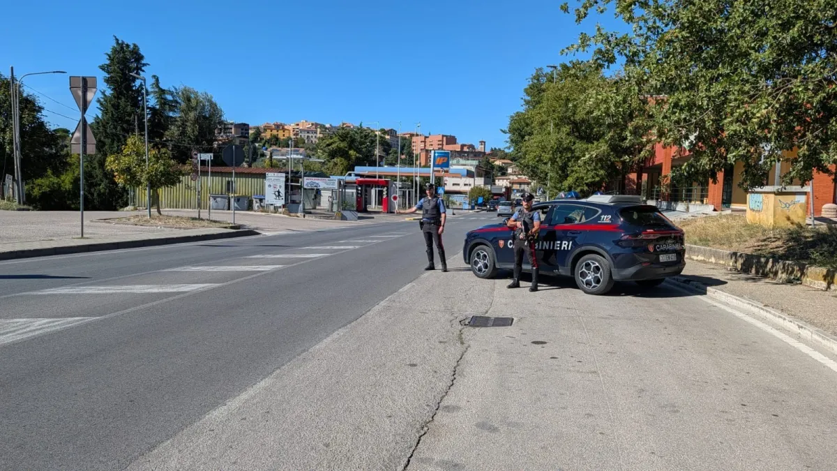 Perugia, non si ferma all’alt e fugge: arrestato 21enne con 6,5 grammi di cocaina