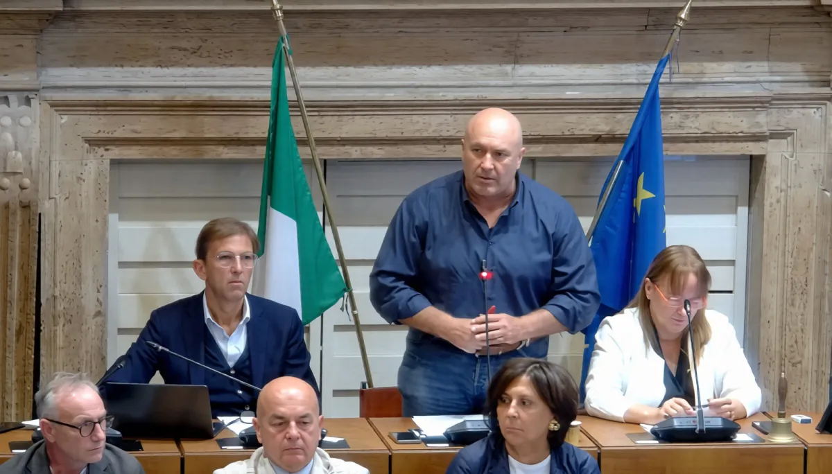 Terni, Bandecchi chiude a nuove moschee: “Nessun permesso, non mi fido degli islamisti”
