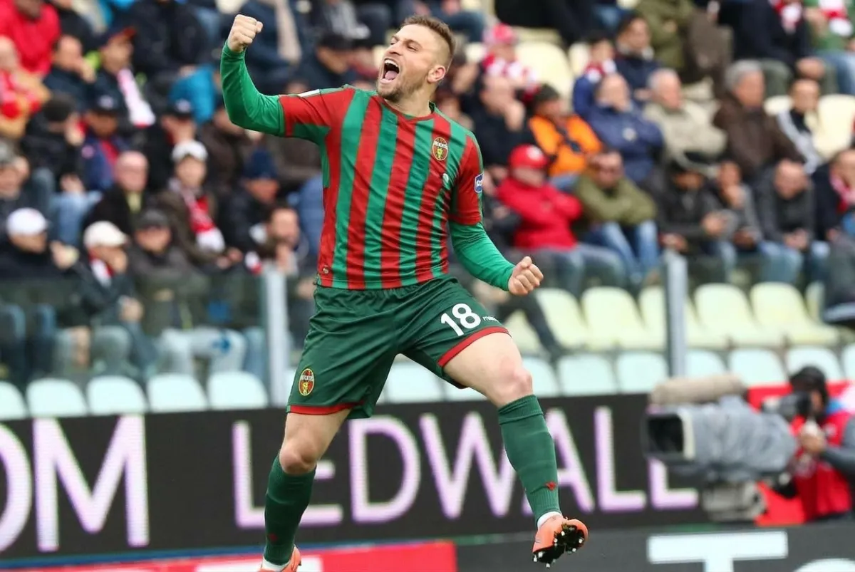 Lucchese-Ternana, l’ex Federico Dionisi sfida il suo passato: i numeri con i rossoneri
