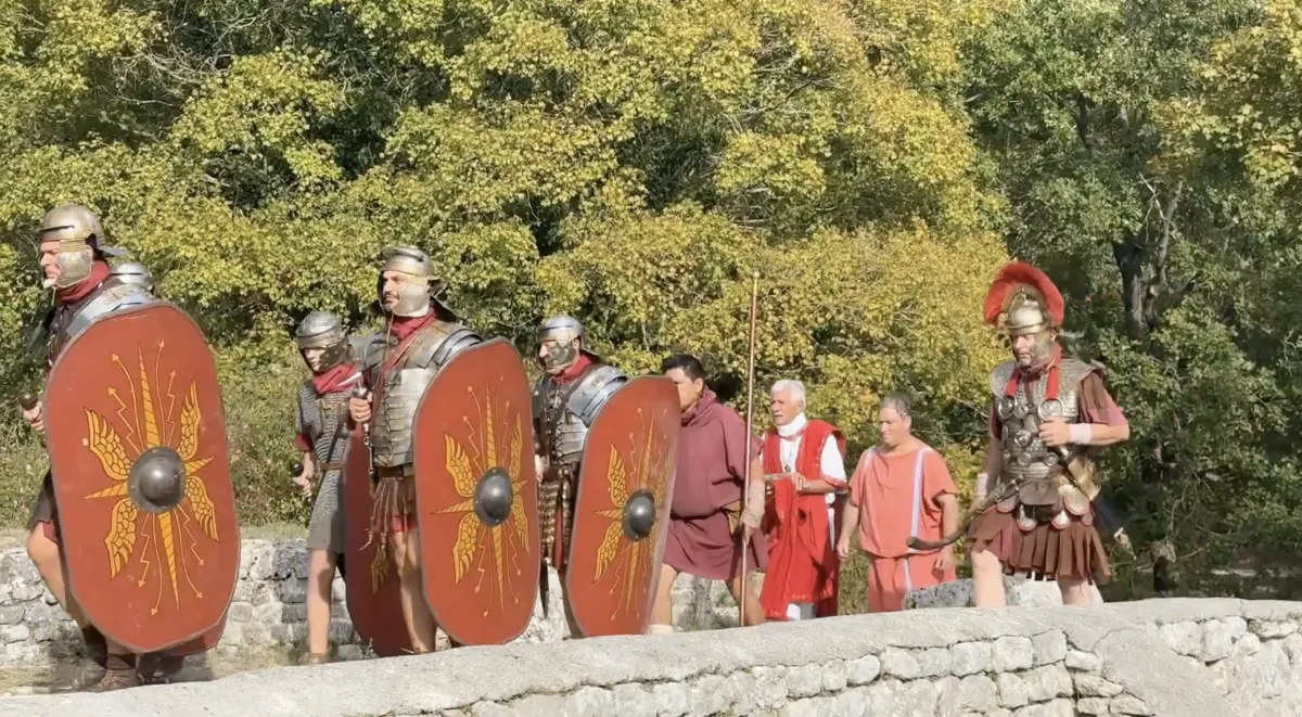 Carsulae, l'antica Roma rivive tra legionari e gladiatori: il vino protagonista della rievocazione