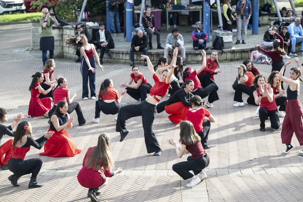 La Carmen diventa un progetto collettivo. A Terni la riscrittura tra danza e partecipazione
