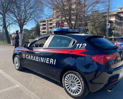 Terni, fermato in un parcheggio con quasi 14 grammi di cocaina: i Carabinieri arrestano un giovane