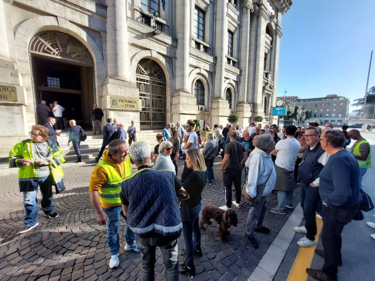 Crisi Srf e Serafini a Terni: ok all'esercizio provvisorio, attesa per 12 addetti